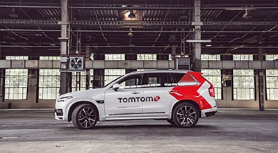 How does TomTom’s self-driving test car help developers make better HD maps?